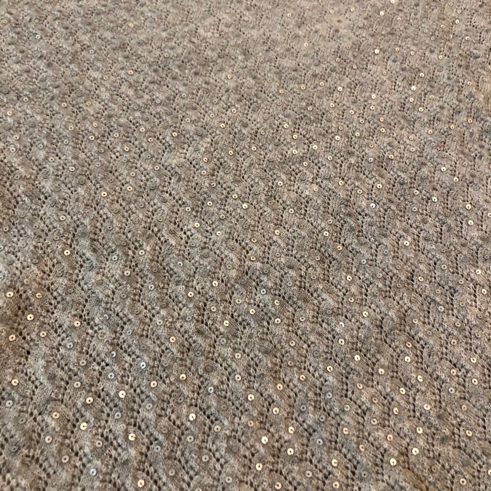 Sweater - Picture 4 of 6